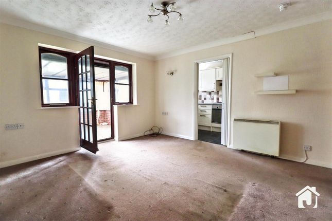 6, Birch Close, Markfield photo 3