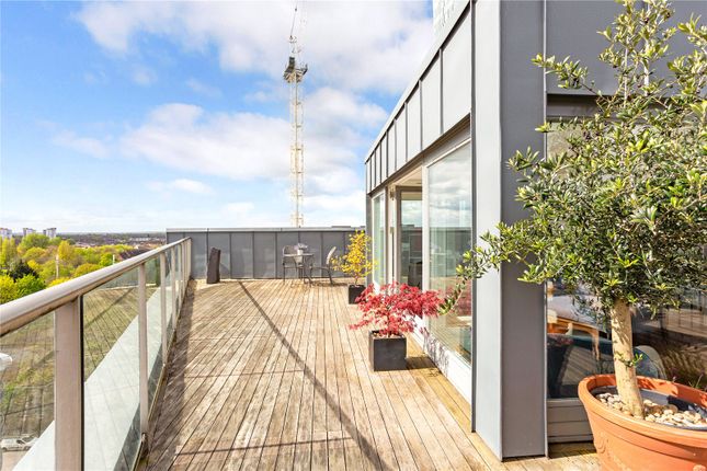 Flat for sale in Lumiere Building, City Road East, Manchester