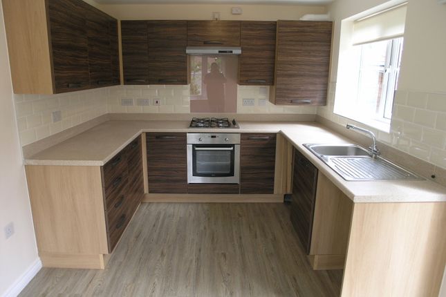 5, The Breeze, Brierley Hill photo 2