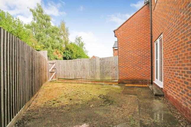 Terraced house for sale in Farnborough Avenue, Rugby