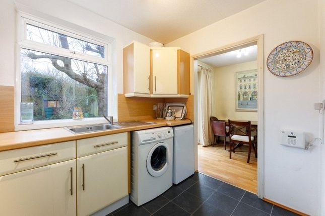25, The Lindens, London photo 4