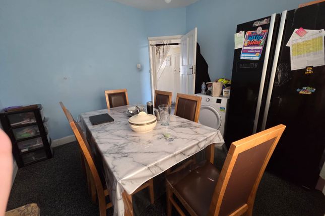 251, Beechwood Road, Luton photo 4