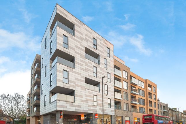 Thumbnail Flat for sale in High Street, Sutton