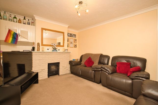 17, Cumberland Road, Kent photo 3