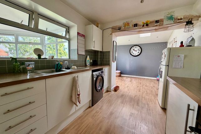 30, Elm Grove, Newcastle upon Tyne photo 3