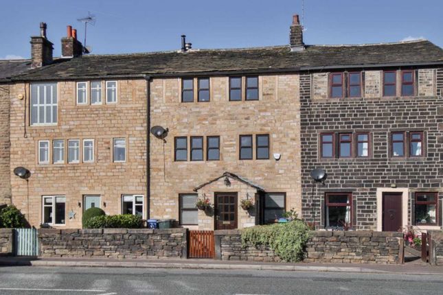4 bed terraced house to rent in New Road, Littleborough OL15