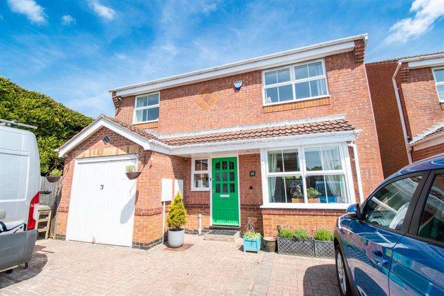 Detached house for sale in Hopton Close, Ripley