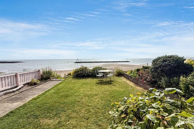 5, Bay View West, Newbiggin-by-the-Sea photo 2