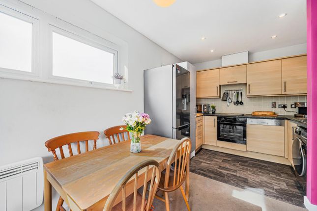 48, Caversham Place, Reading photo 3