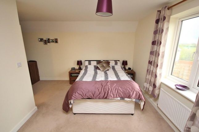 Thumbnail Property to rent in Freston Close, St. Ives, Huntingdon