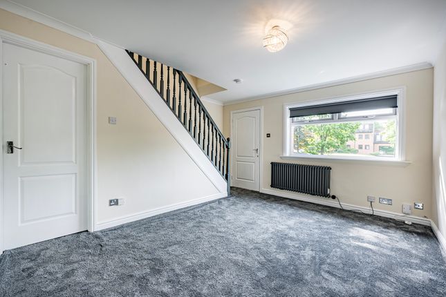 15 Mahon Court, Moodiesburn, Glasgow photo 4