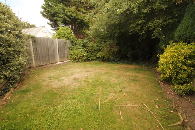 21 Curzon Road, Bournemouth photo 5