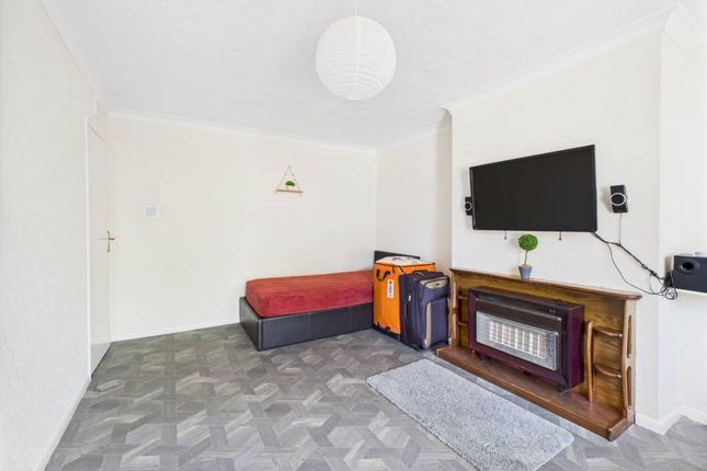 2, Godwin Avenue, Leicester photo 4