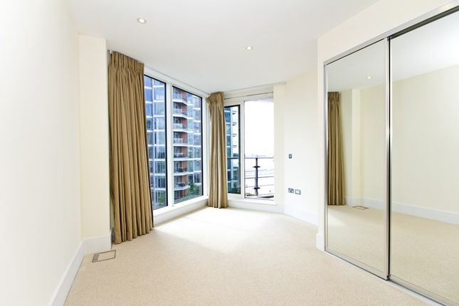 Flat for sale in Baltimore House, Battersea Reach