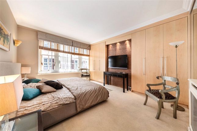 Flat for sale in St James's Street, Pall Mall