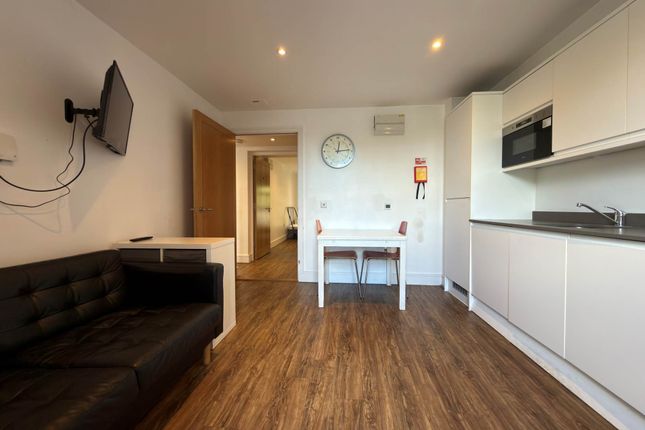 Flat 21 Clayford House, Hampden Road, London photo 2