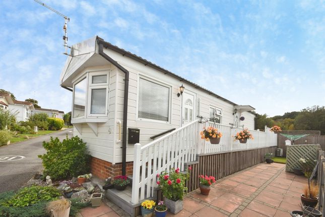 1-bed caravan on 18, Templeton Park, Bakers Lane, Chelmsford, £125,000