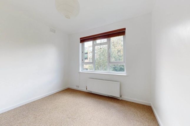 Flat for sale in Adolphus Road, London