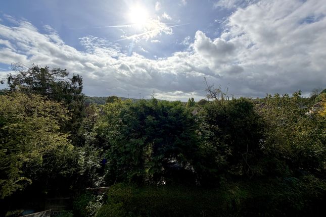 43, Helston Rise, Sheffield photo 2