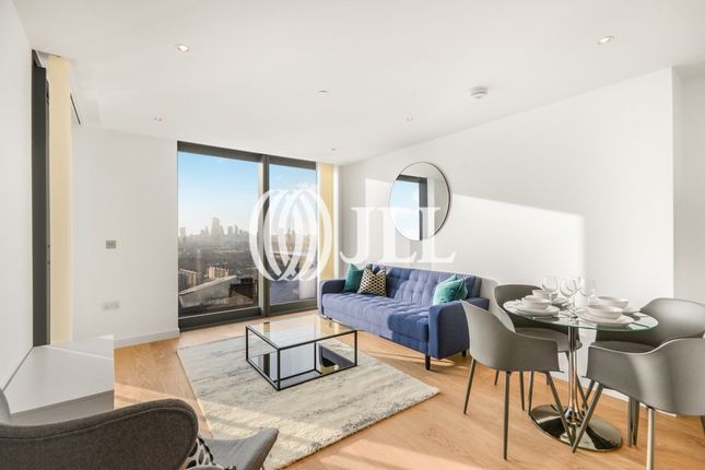 Thumbnail Flat for sale in 10 Marsh Wall, London