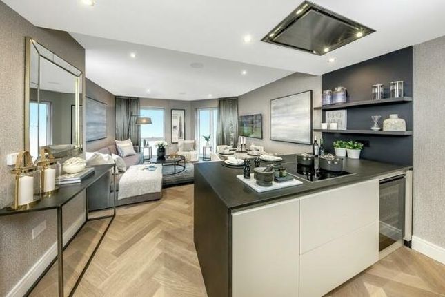 Flat for sale in Hannell House, Parsons Green