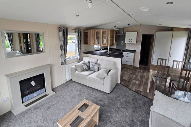 41, Maustin Park, Nr. Wetherby photo 2
