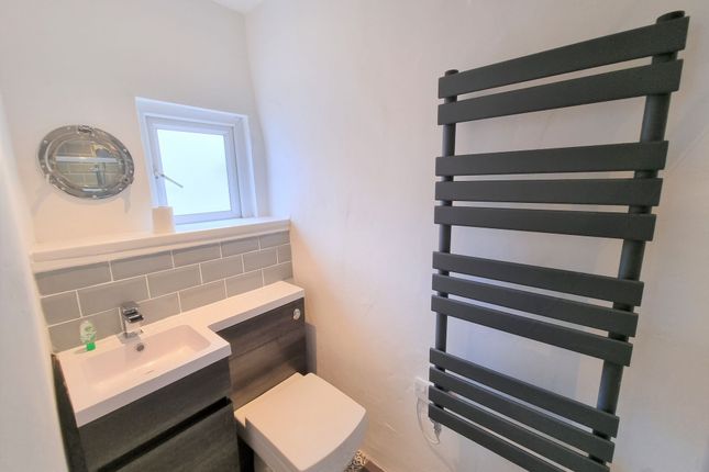 4 Sampsons Cottages Brook Street, Dawlish photo 4