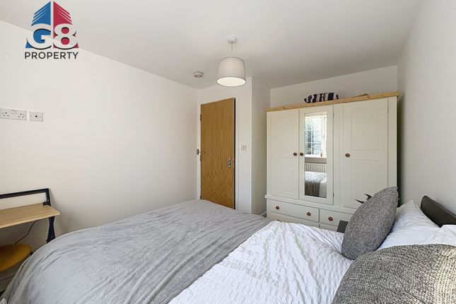 Flat 2, 18 Longman Road, Barnsley photo 3