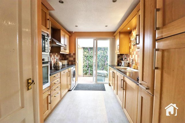 76, Sycamore Drive, Leicester photo 3