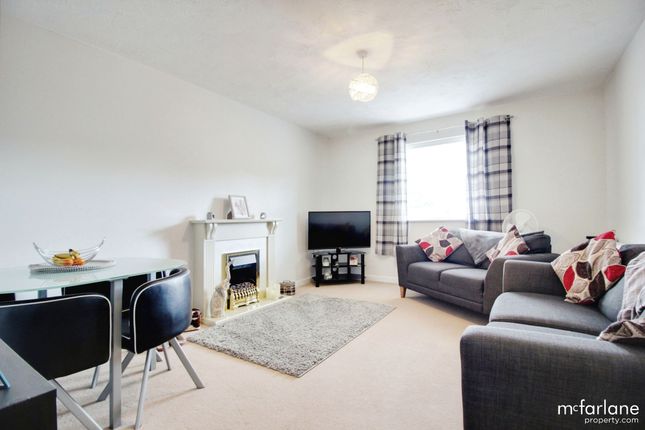 32 Carter Close, Swindon photo 2