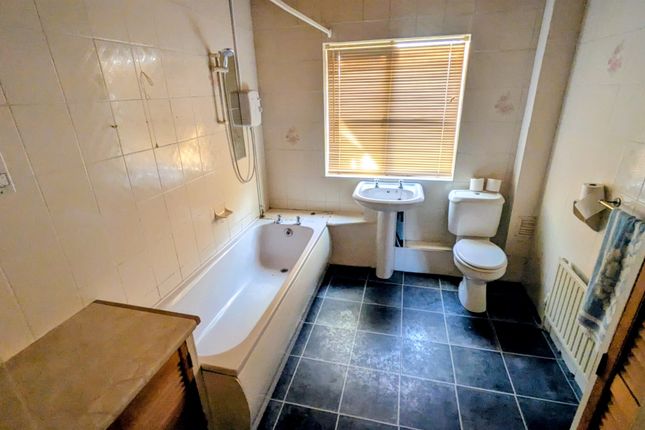 14, Thistley Green Road, Braintree photo 5