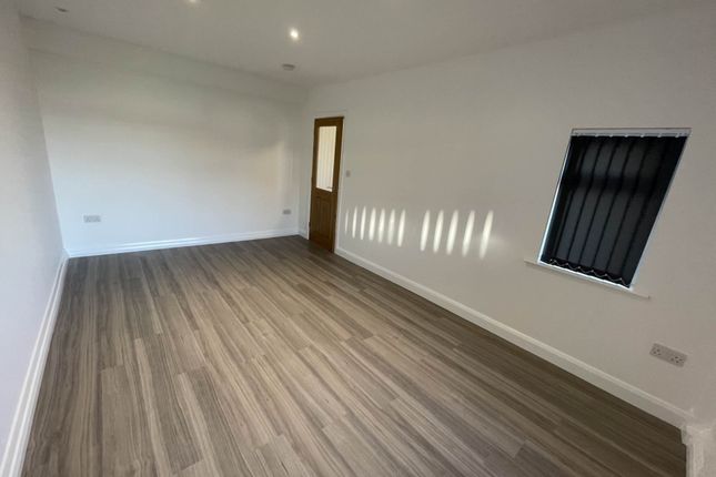 60, Cranbourne Road, Ashton Under Lyne photo 4