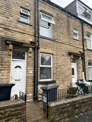 Terraced house to rent in Fagley Place, Bradford