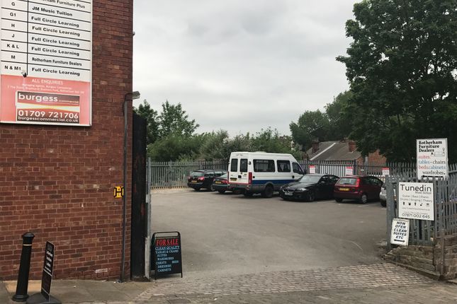 Office to let in Quarry Hill, Rotherham