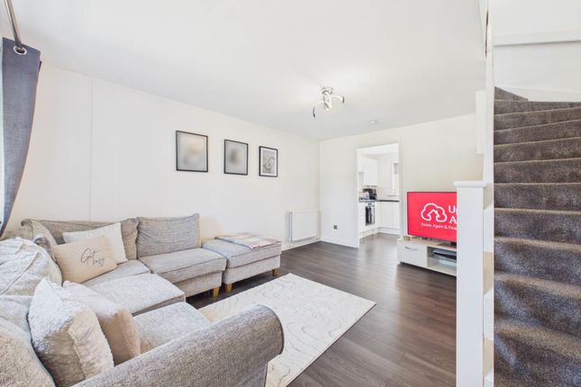 2, Thistle Gardens, Motherwell photo 2