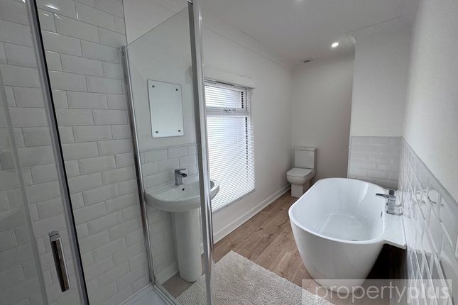 8, Ynyscynon Road, Tonypandy photo 2