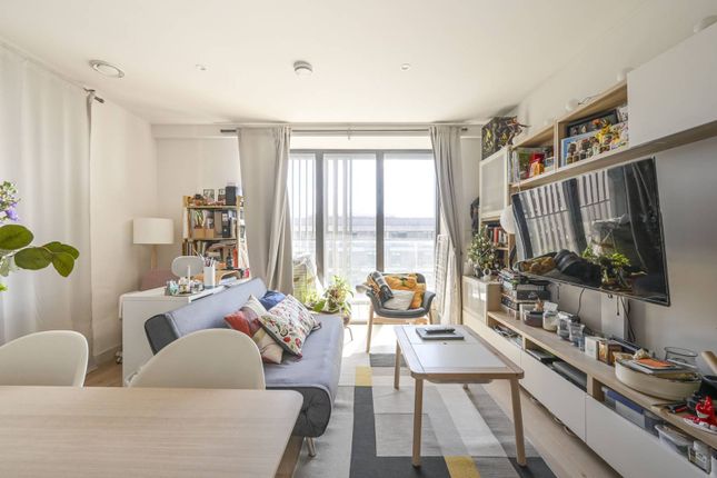 Marco Polo, E16, Docklands photo 4