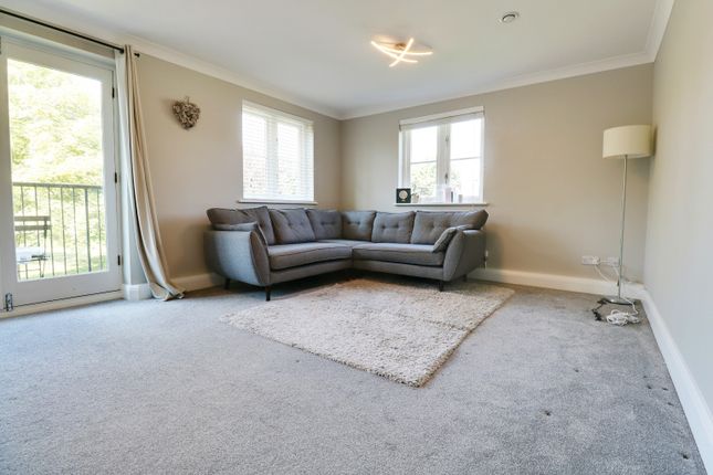 Thumbnail Flat to rent in Pump House Close, Bromley