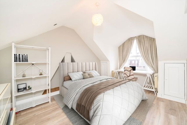 15B, Nascot Street, London photo 4