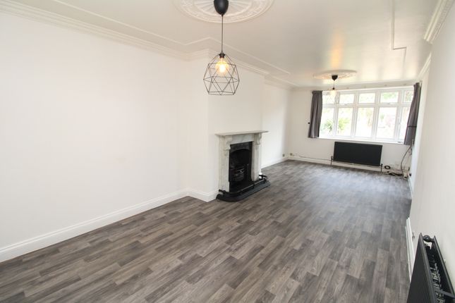 15, Rosecroft Close, Orpington photo 5