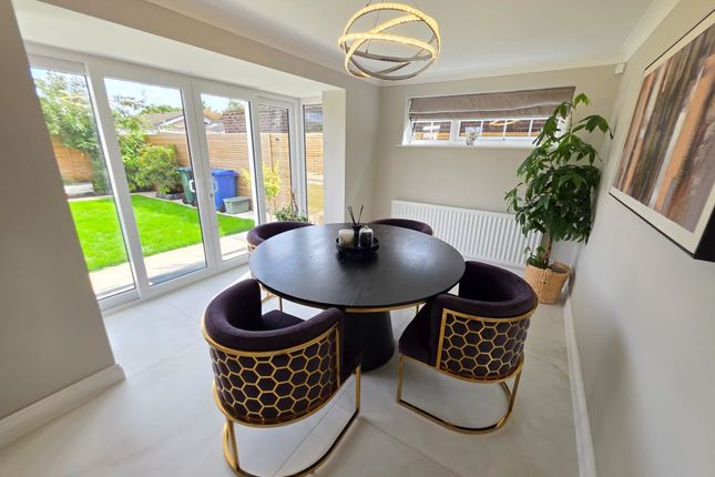 121 Howden Close, Doncaster photo 4