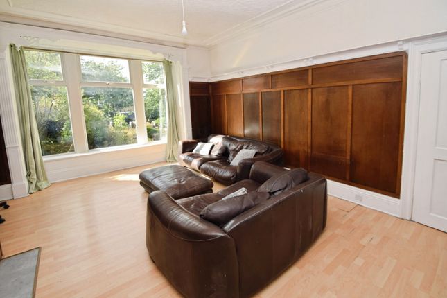 Flat 1, 6, Dallam Road, Bradford photo 2