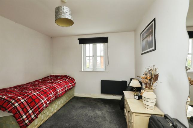 49, Denbigh Avenue, Worksop photo 4