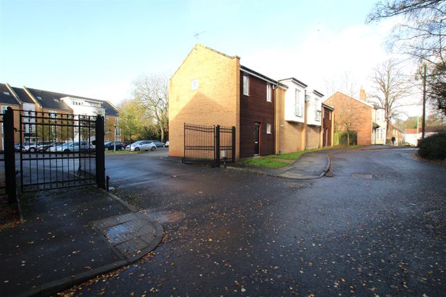 Thumbnail Flat to rent in Green Chare, Darlington
