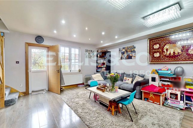 2, Stanley Avenue, Wembley photo 4
