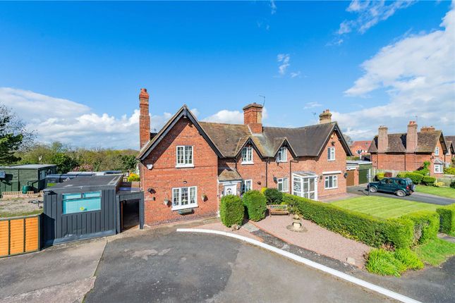 3-bed house on 10, Humber Lane, Telford, £350,000