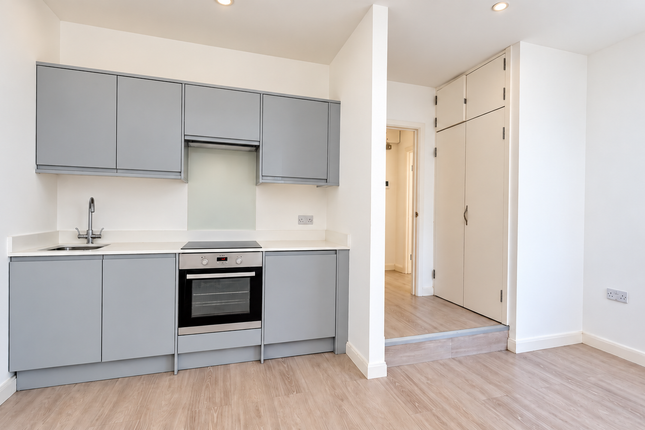 Flat 8, Pelham House, Hornchurch photo 4