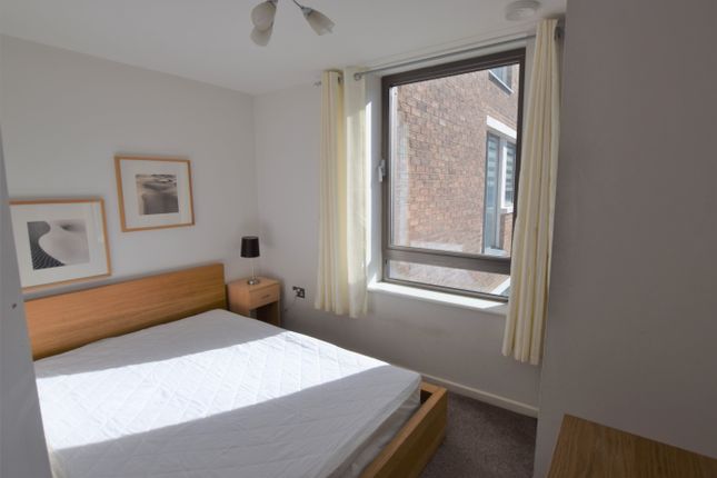Flat to rent in King Charles Street, Leeds