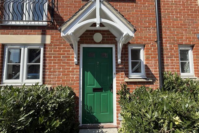 Harris Close, Frome Somerset photo 3