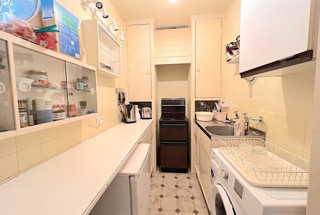 4, 31, First Avenue East Sussex, Hove photo 4